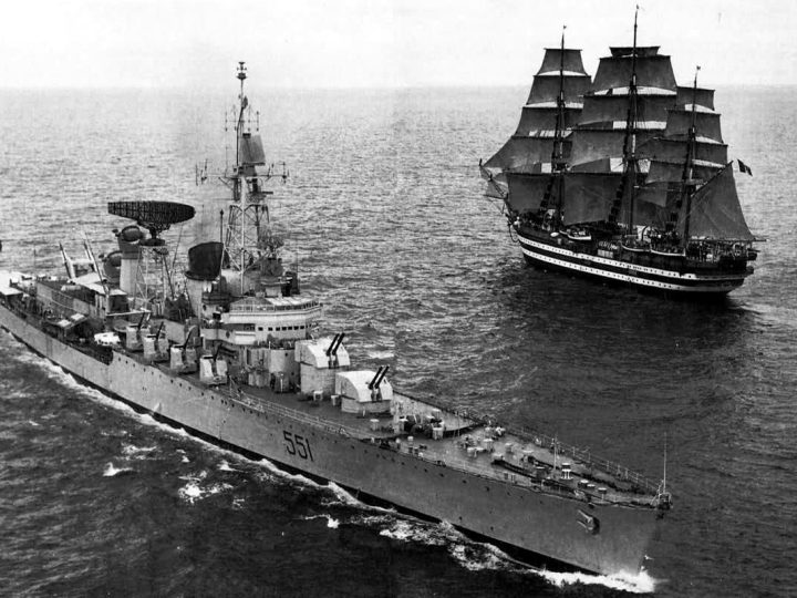 Giuseppe Garibaldi (551): The First Guided Missile Cruiser in Europe Meets Amerigo Vespucci (1968)